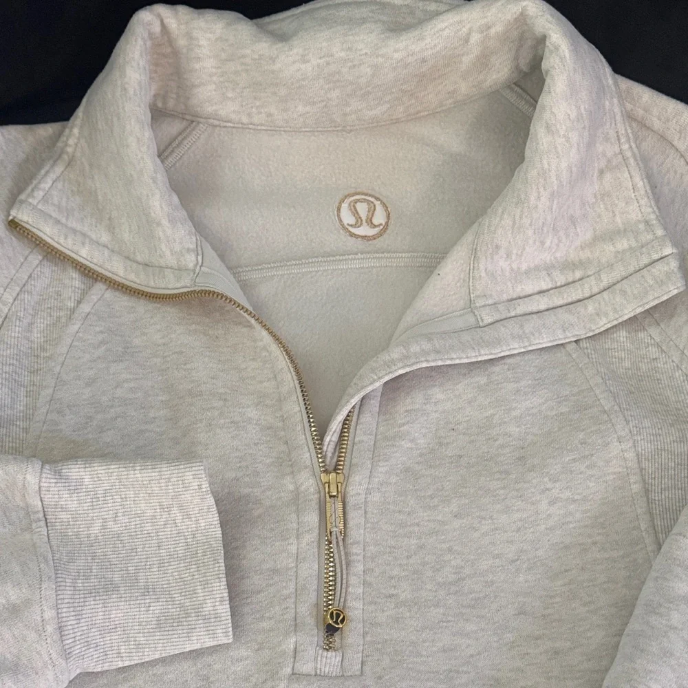 Lululemon scuba women’s gray Half-Zip Pullover Sweatshirt with gold details - Picture 2 of 6